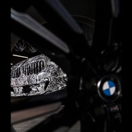 BMW 5シリーズ・セダン 改良新型のティザーイメージ