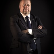 退任するアストンマーティンのアンディ・パーマー社長兼CEO