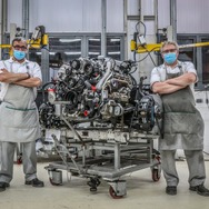 ベントレーが6 3/4（6.75）リットルV8エンジンの生産を終了。
