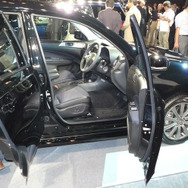 【スバル エクシーガ 発表】180cm＋・90kg＋の記者がしっくりした運転席