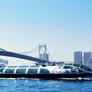 東京都観光汽船「TOKYO CRUISE ヒミコ」。定員160人