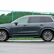 ボルボ XC90 B5 テイラードウール エディション