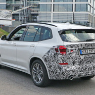 BMW X3 改良新型プロトタイプ（スクープ写真）