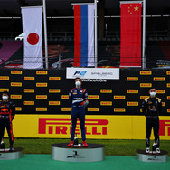 FIA-F2選手権第2戦表彰式