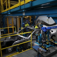ホンダの米国オハイオ州メアリーズビル工場で生産が開始されたアキュラ TLX 新型