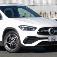 メルセデスベンツ GLA 新型（GLA200d 4MATIC）