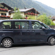 VW T7 PHEVプロトタイプ（スクープ写真）