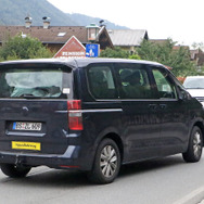 VW T7 PHEVプロトタイプ（スクープ写真）