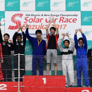 ソーラーカーレース鈴鹿 2017年大会で表彰台（2位）獲得