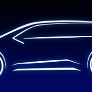 トヨタの新型電動SUV（フルEV）のティザーイメージ