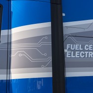 新型燃料電池大型商用トラック