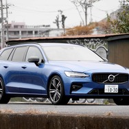 ボルボ V60 B5 Rデザイン