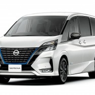 日産 セレナ e-POWER ハイウェイスターV アーバンクロム