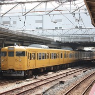 伯備線の普通列車でも運用しているJR西日本の115系電車。