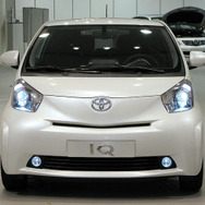 【トヨタ iQ プロトタイプ】商品着想は、欧州のスマート専用駐車場から