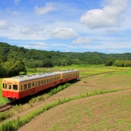 小湊鐵道のキハ200形。4月24日はキハ40形との併結運行が実現する。
