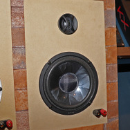サウンドエボリューション ログオンのデモボードに設置されていた『DS-G300』。