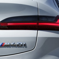 BMW X4 改良新型の「M40i」