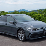 VW ゴルフ 新型（eTSI R-Line）