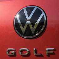 VW ゴルフ 新型（eTSI アクティブ）