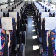 着席バスで使用する車両は高速バスタイプ（参考画像）