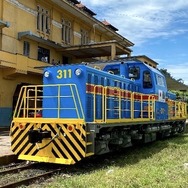 北陸重機工業生産製品：コンゴ共和国向け72t 機関車