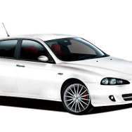アルファロメオ、4モデルに白い限定車を設定