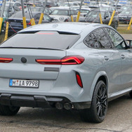 BMW X6M 改良新型プロトタイプ（スクープ写真）