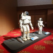 ホンダ元社長吉野浩行さんのお別れの会（ASIMO）