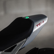 開発中のトライアンフの電動バイク『TE-1』
