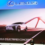 EVコンセプト「LF-Zエレクトリファイド」が新型RXにも反映された