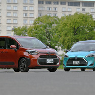 トヨタ シエンタ 新型（左）と旧型（右）