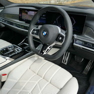 BMW 7シリーズ 新型（740i M Sport）