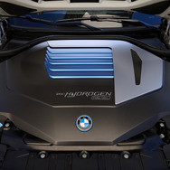 BMWの燃料電池車『iX5 HYDROGEN』