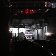 2021年10月31日に発生した京王電鉄の車内殺傷事件。この事件を契機に防犯対策が強化され、コストに反映されるようになった。