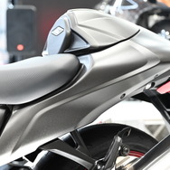 NSMP-01 フルドライカーボンボディ KIT SUZUKI Hayabusa 2021-MODEL（東京モーターサイクルショー2023）