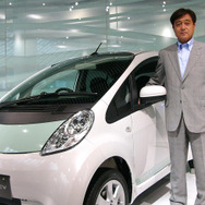 【三菱 i-MiEV 発表】益子社長、20年に電気駆動車を2割に