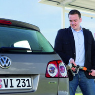 VW ゴルフプラス バイフューエル…LPGとガソリンに対応