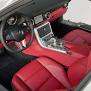 ［写真蔵］メルセデスベンツ SLS AMG…エクスクルーシブな内外装