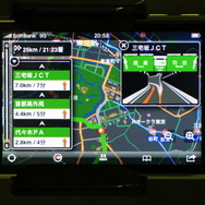 横画面では高速道路走行時、左側に通過IC/ジャンクション/SA/PAが表示される