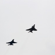 F2（左）とF4（右） 戦闘機