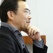 GRMNとG'sの企画・開発をとりまとめるスポーツ車両統括部グループ長 沖野和雄氏