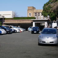 神奈川県庁での納車式