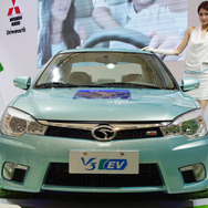 懐かしのランサーがベースとなっている電気自動車「V3EV」（上海モーターショー11）