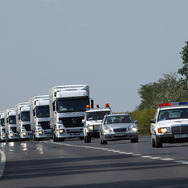 メルセデスベンツのトラック販売、8％増…2003年実績