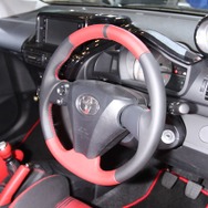 2012年夏、限定100台で発売されるトヨタiQスーパーチャージャー（東京オートサロン12）