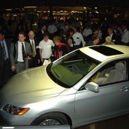 2007年、SIAでのトヨタ・カムリ・ラインオフ式典