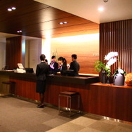 カプセルホテルとビジネスホテルの間の潜在マーケットを狙うファーストキャビン羽田ターミナル1