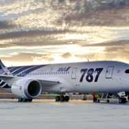 2011年9月、米エバレット工場でボーイングからANAへ、787初号機引き渡しの式典。