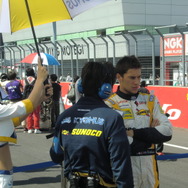 2009年王者ロイック・デュバルは、ブレーキ不調に苦しみ決勝11位に終わった。